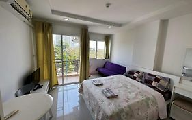 Beach 7 Condo Studio 012